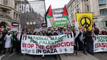 Médica británica arrestada por criticar a Israel y apoyar a Palestina