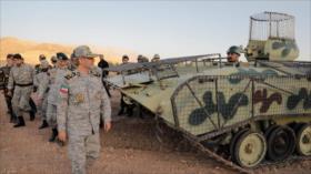 Jefe del Ejército iraní inspecciona fortificaciones en la frontera
