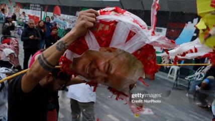 Mexicanos queman piñata de Trump y Netanyahu en protesta propalestina