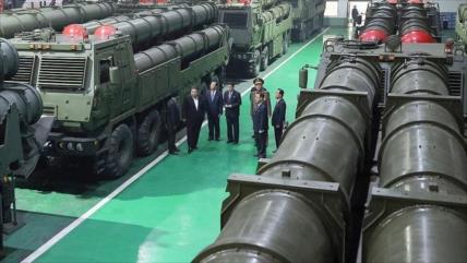 Kim visita producción de un arma “superpotente” y “estratégico”