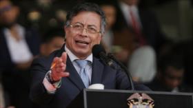 Petro denuncia guerra en Irán; insta a Trump a alejarse de Netanyahu