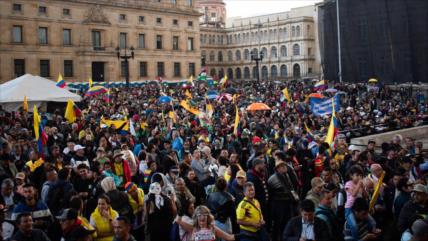 Colombianos se movilizan contra amenazas de Trump y defienden soberanía