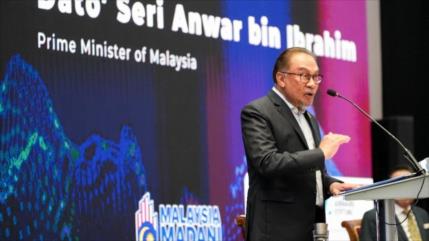 Malasia reta a Trump y defiende relaciones comerciales con Irán