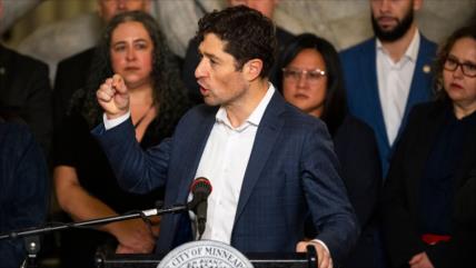 Alcalde de Mineápolis exige fin a la “invasión”; Trump defiende al ICE