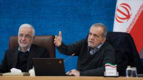 Pezeshkian alerta: EEUU y Europa buscan “recursos y riquezas” del pueblo