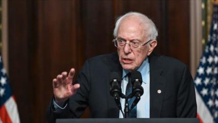 Sanders describe a Trump como el presidente más peligroso de EEUU