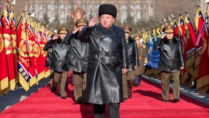 Kim Jong-un promete fortalecer el Ejército norcoreano