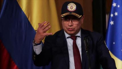 Petro denuncia intento de asesinato mientras viajaba en helicóptero