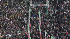Iraníes marchan para festejar el 47.º aniversario de Revolución Islámica