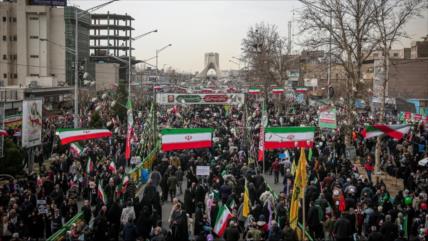 Irán recibe felicitaciones por 47.º aniversario de Revolución Islámica