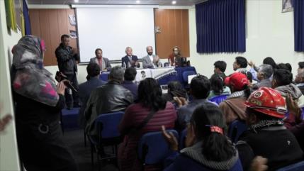 Bolivianos e iraníes conmemoran 47 años de la Revolución Islámica