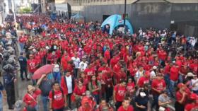 Miles de venezolanos piden la liberación de Maduro en Caracas