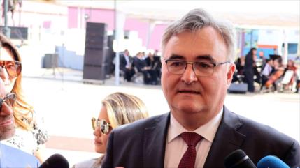 Rusia denuncia que EEUU busca expulsar negocios rusos de Venezuela