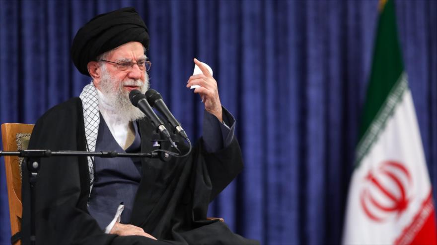 Líder a EEUU: más peligroso que un portaviones es el arma que lo hunde