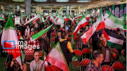 FOTOS: Homenaje en Teherán a los mártires de disturbios terroristas