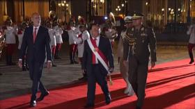 José María Balcázar asume la Presidencia de Perú