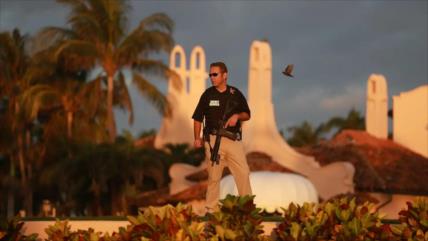 Matan a tiros a un joven que intentó entrar en residencia de Trump 