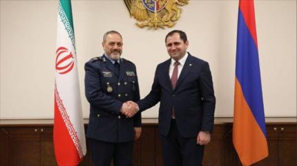 Irán advierte que responderá con una “lección inolvidable” si es atacado