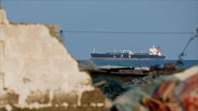 Irán: Estrecho de Ormuz está abierto a todos excepto EEUU y sus aliados