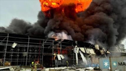 Una planta química israelí arde en llamas tras un ataque iraní