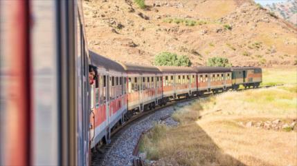 Irán advierte a la Unesco tras la amenaza de Israel de atacar su ferrocarril