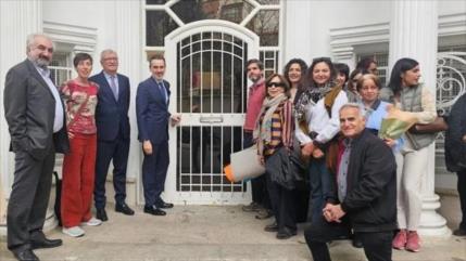 España reabre su embajada en Irán “con el compromiso de apoyar la paz”