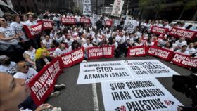 EEUU: Policía arresta a 100 activistas contrarios a guerra de Irán