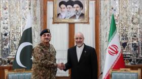 Jefe del Ejército paquistaní reunido con Qalibaf en Teherán
