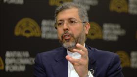 Irán descarta transferencia de su material nuclear enriquecido a EEUU