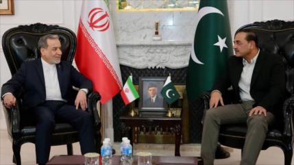 Canciller iraní reunido con el jefe del Ejército pakistaní en Islamabad