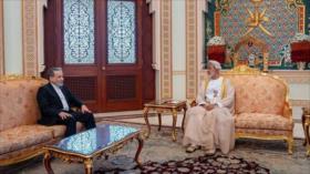 Irán y sultán de Omán consultan sobre planes de paz en la zona