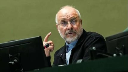 Qalibaf se burla del bloqueo de Trump con clase de geografía de Irán