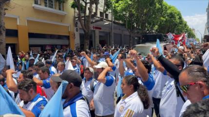 Guatemaltecos se solidarizan con el pueblo persa en el Día del Trabajo