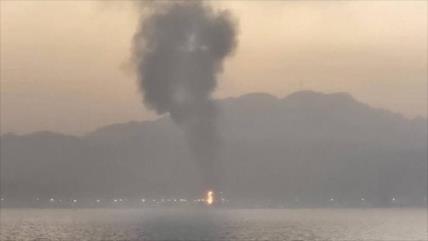 Una fuente iraní: incendio en puerto de Fujairah se atribuye al “aventurismo estadounidense” en Ormuz