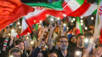 La mayoría de iraníes ha participado en marchas en apoyo a República Islámica