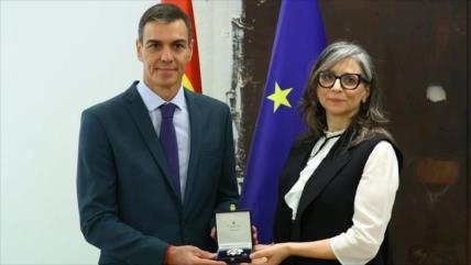 Pedro Sánchez concede la Orden del Mérito Civil a Francesca Albanese