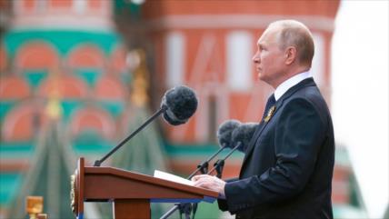 Putin, en Día de Victoria: Rusia vencerá “agresión respaldada por OTAN”