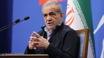 Irán afirma que no se rendirá y que negocia para defender sus intereses
