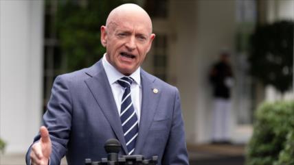 Senador Kelly: Reservas de municiones de EEUU se han mermado mucho