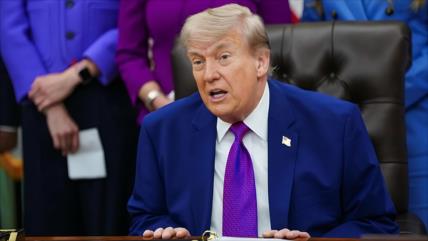 Trump confiesa envío de armas para fomentar disturbios terroristas en Irán