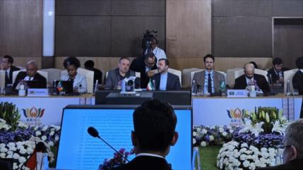 Irán: BRICS debe defender derechos de países ante monopolio y sanciones