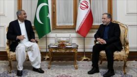 Canciller iraní rechaza posturas contradictorias y ambiciosas de EEUU