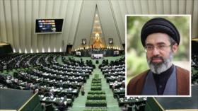 Líder de Irán exalta la labor del Parlamento y urge a la unidad nacional