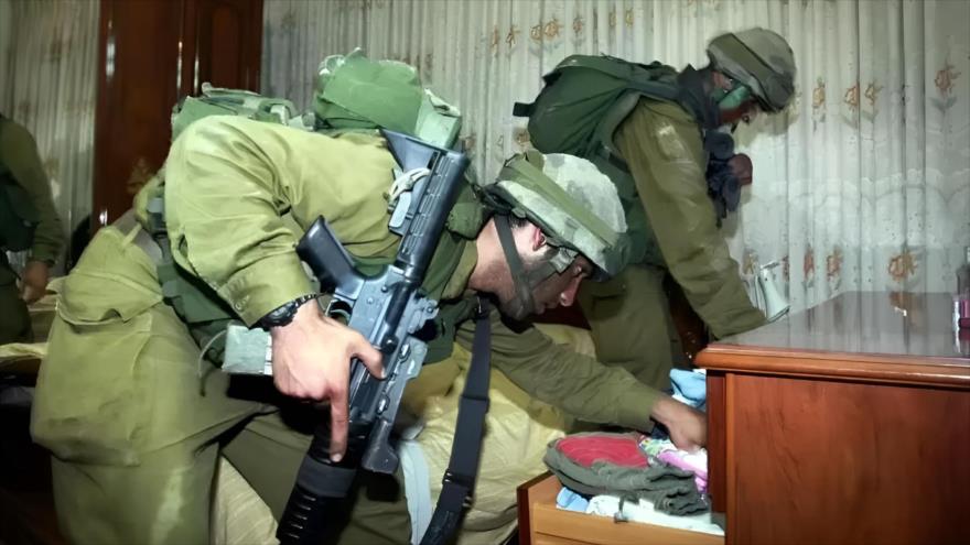 Militares israelíes roban bienes de palestinos en Gaza y Cisjordania