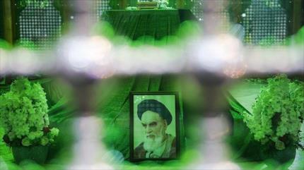 Hezbolá se manifiesta orgulloso por haber seguido ejemplo del Imam Jomeini