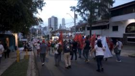 Panameños marchan contra la reactivación minera y el “mal gobierno”