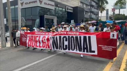 Movimiento de maestros sigue protestando en el sur de México 