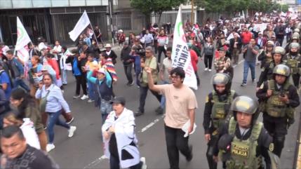 Histórica movilización colma Lima en defensa del voto por Roberto Sánchez 