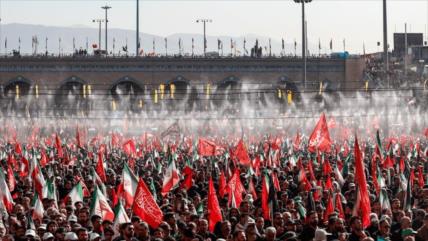 Despedida masiva del Líder mártir: ¡este es Irán que querían derrotar en días!
