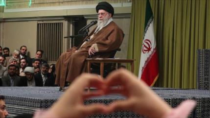 La cuestión de la mujer en palabras del Líder mártir de Irán